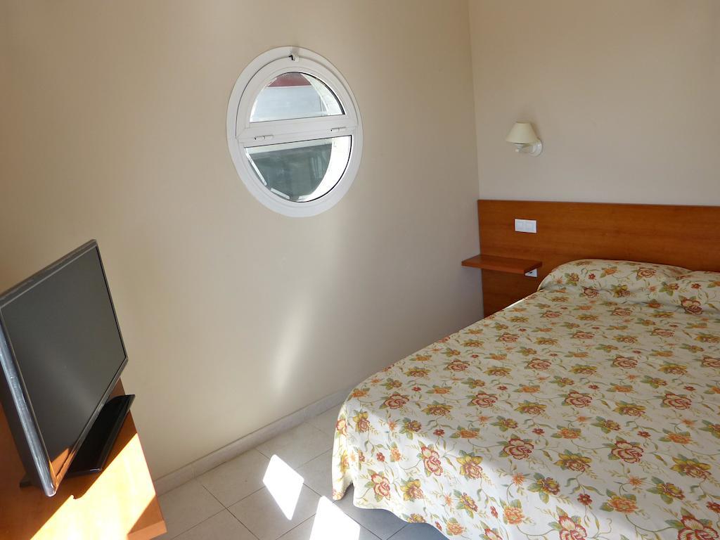 Hotel Tamasite Puerto del Rosario  Rum bild